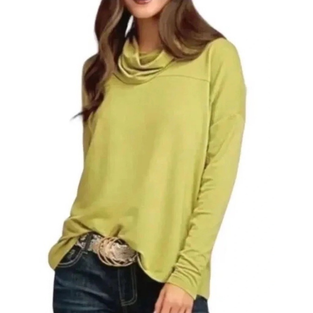Cabi Ease Turtleneck Top Chartreuse Green #4193 EUC Cowl Neck Relaxed Fit Fall S